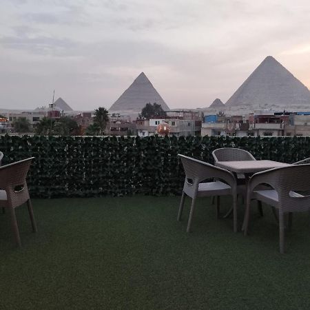 Three Golden Pyramids Bed & Breakfast Cairo Exterior photo