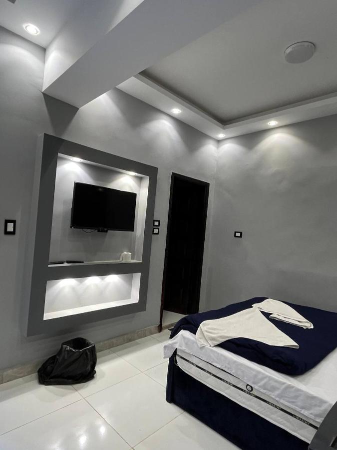 Three Golden Pyramids Bed & Breakfast Cairo Exterior photo