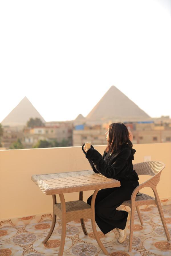 Three Golden Pyramids Bed & Breakfast Cairo Exterior photo
