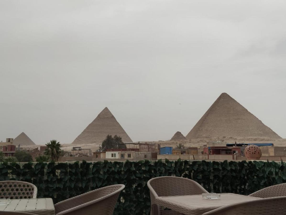 Three Golden Pyramids Bed & Breakfast Cairo Exterior photo